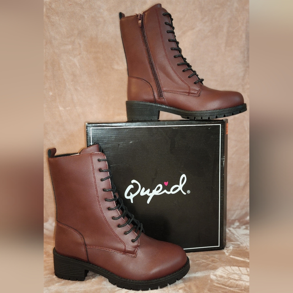 Women's combat boots
